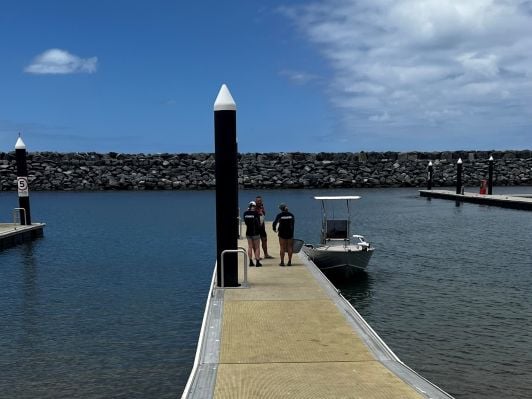 Survey interviewers at Augusta boat ramp